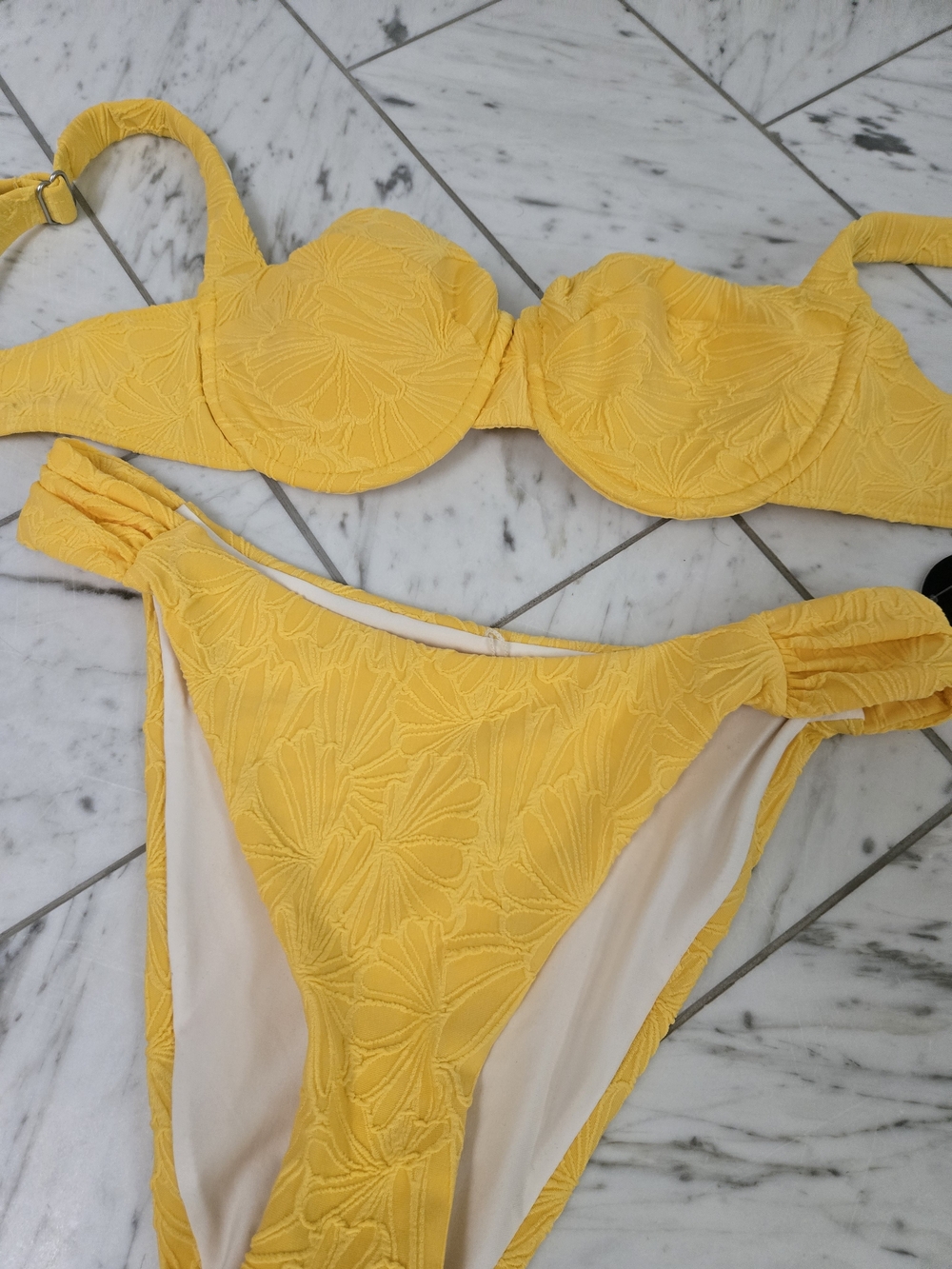 Vici Yellow Textured Underwire Bikini Set - Picture 8 of 8